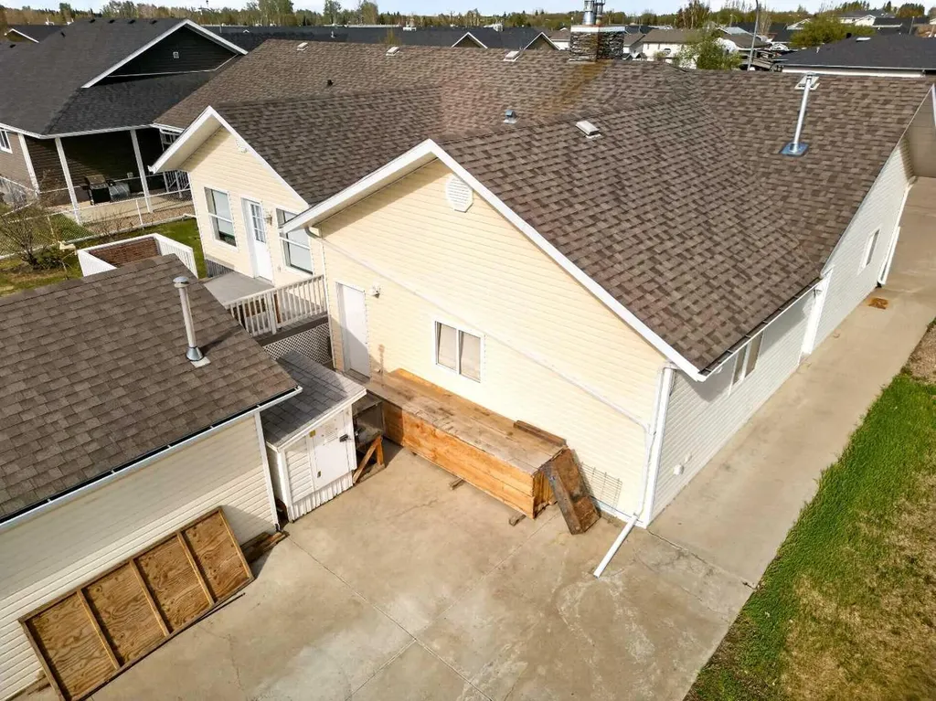 9922 110 Street La Crete AB T0H2H0