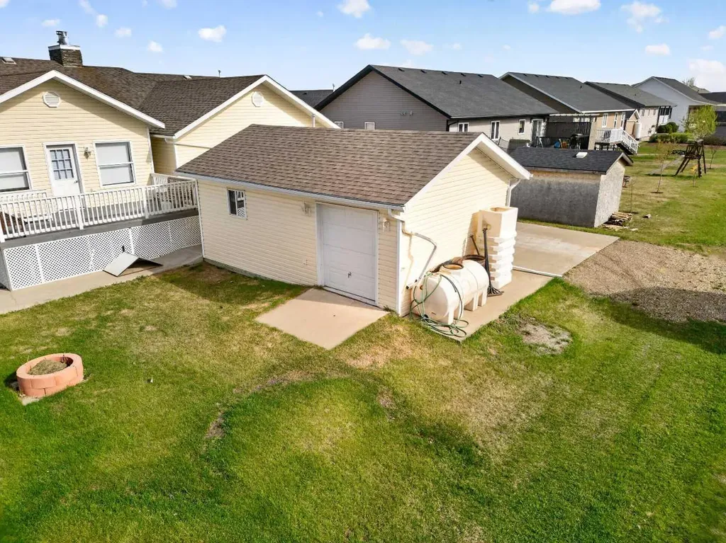 9922 110 Street La Crete AB T0H2H0