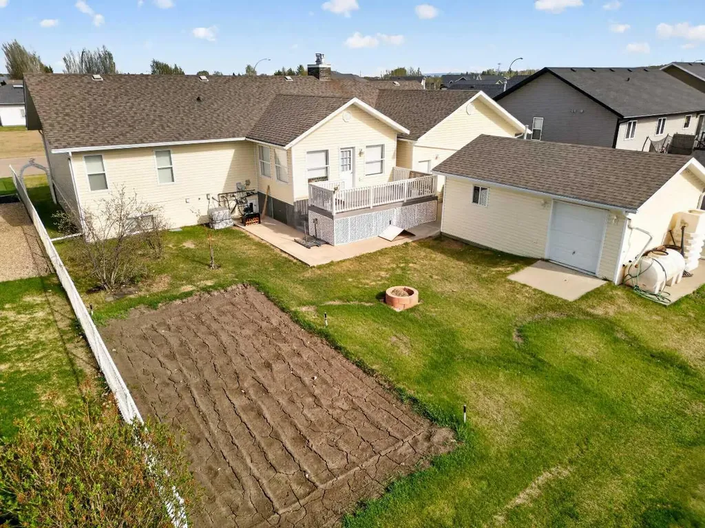 9922 110 Street La Crete AB T0H2H0