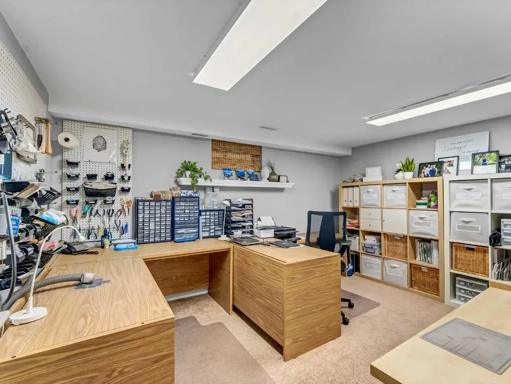 11 Taylor Crescent SE Medicine Hat AB T1B3X5