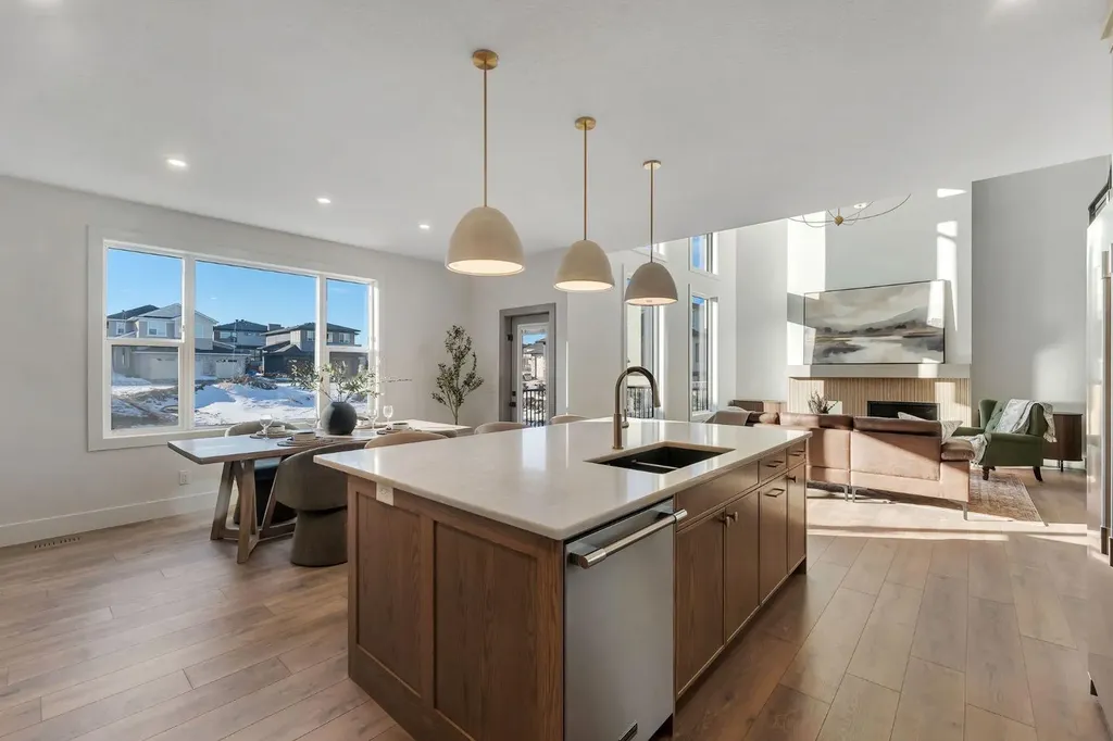 2044 Waterbury Road Chestermere AB T1X 3A9