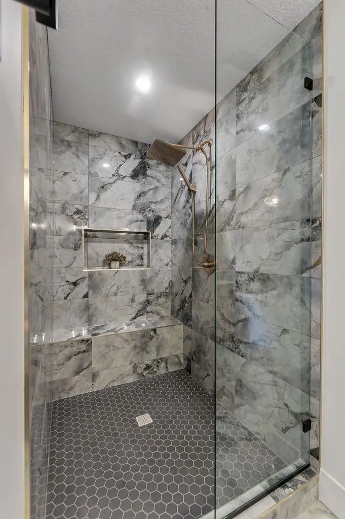 2044 Waterbury Road Chestermere AB T1X 3A9