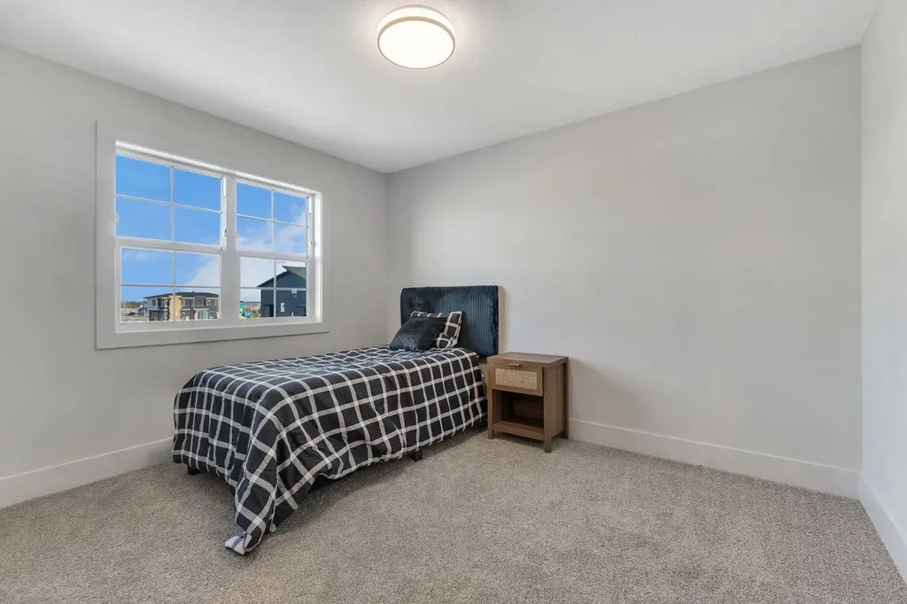 2044 Waterbury Road Chestermere AB T1X 3A9