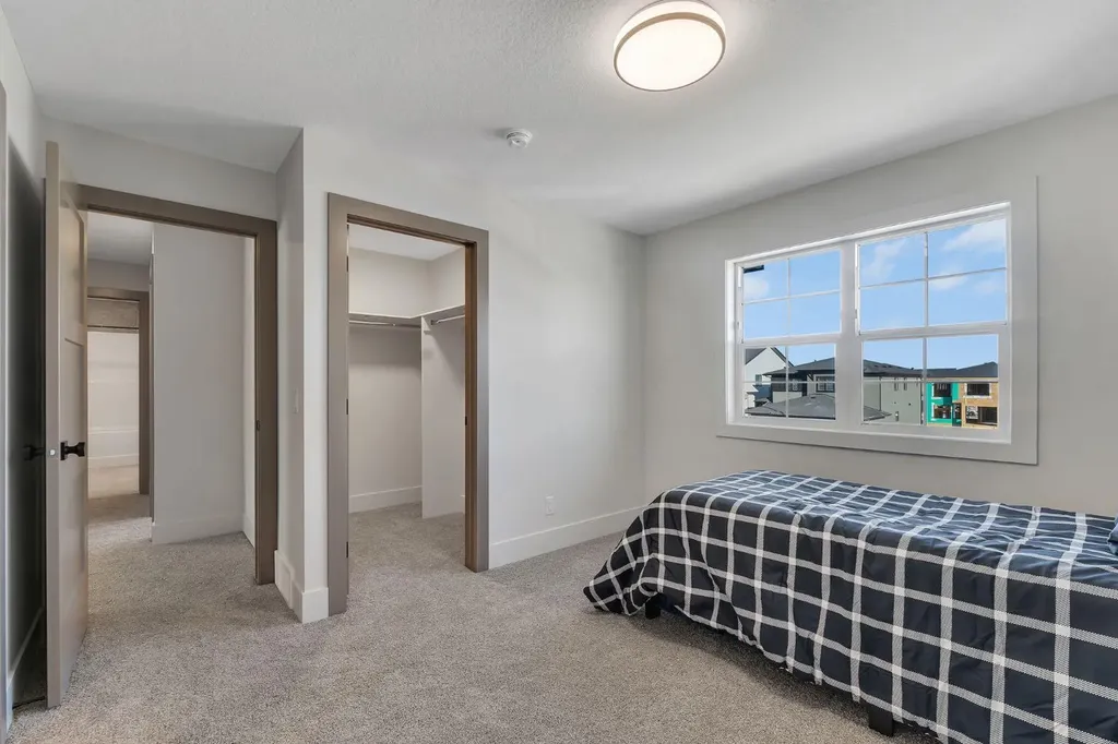 2044 Waterbury Road Chestermere AB T1X 3A9