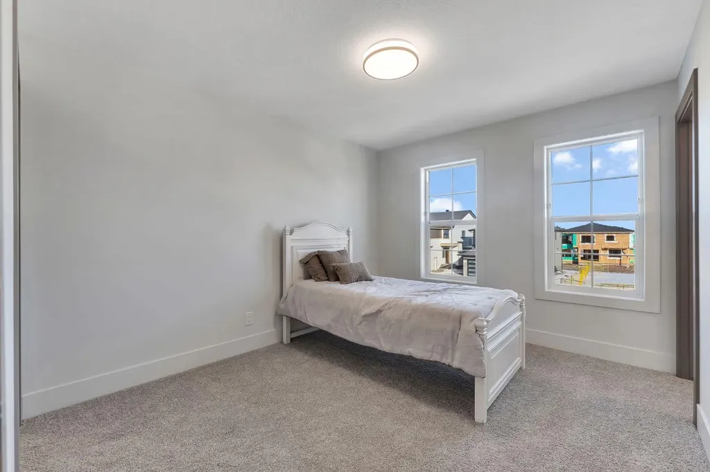 2044 Waterbury Road Chestermere AB T1X 3A9