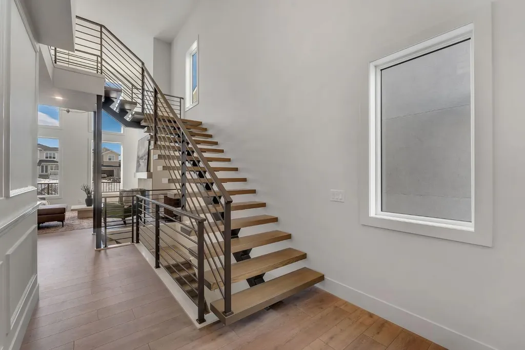 2044 Waterbury Road Chestermere AB T1X 3A9