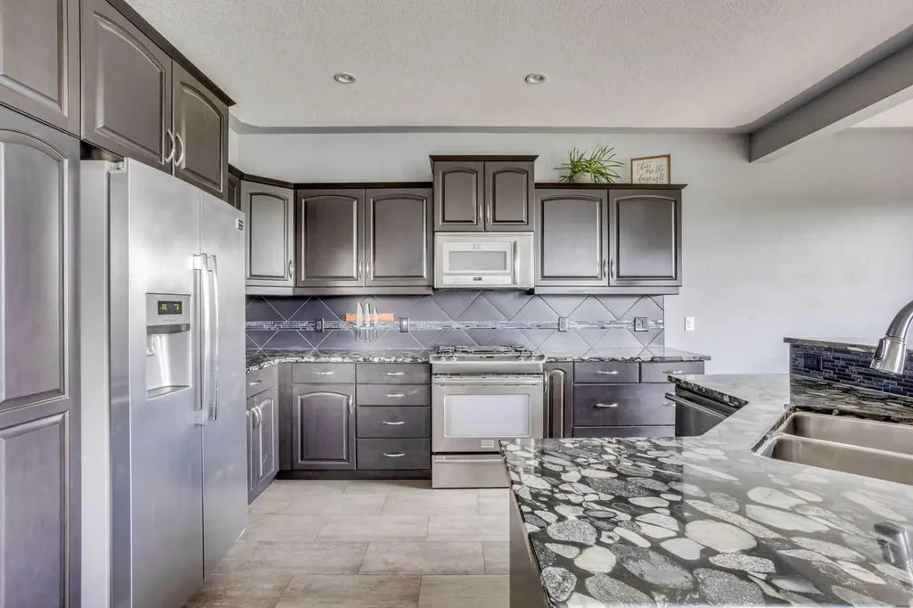 377 Walnut Crescent Fort Mcmurray AB T9K 0W2