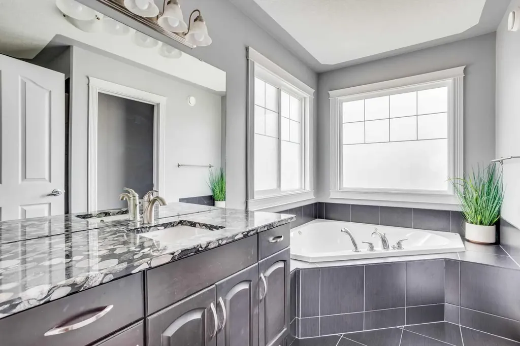 377 Walnut Crescent Fort Mcmurray AB T9K 0W2