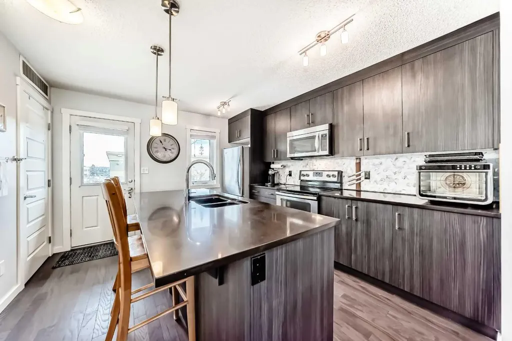 50 Westland Road Okotoks AB T1S 2G4