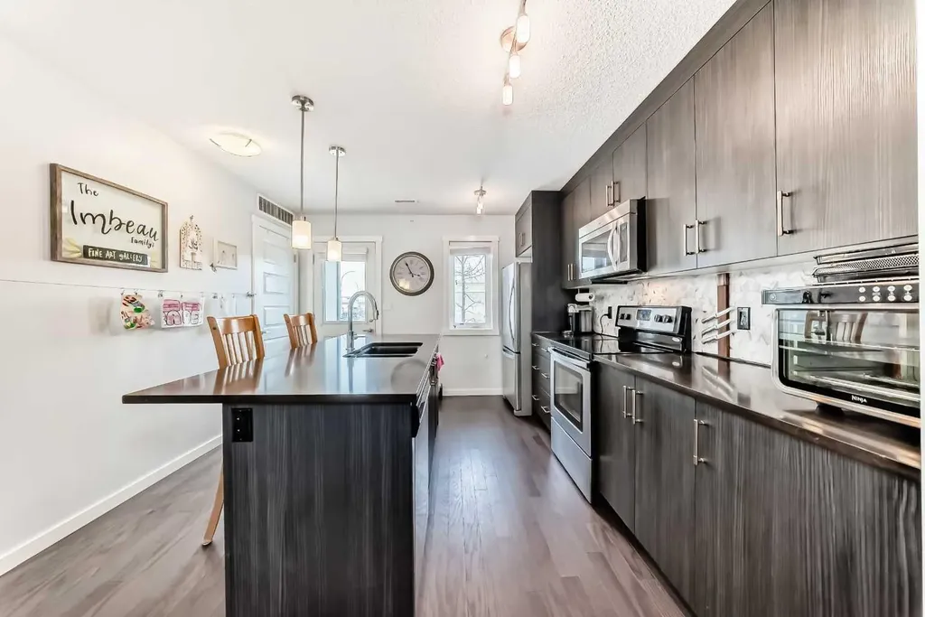 50 Westland Road Okotoks AB T1S 2G4