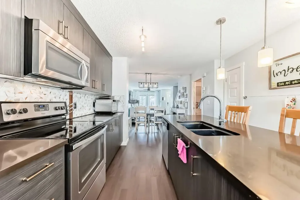 50 Westland Road Okotoks AB T1S 2G4