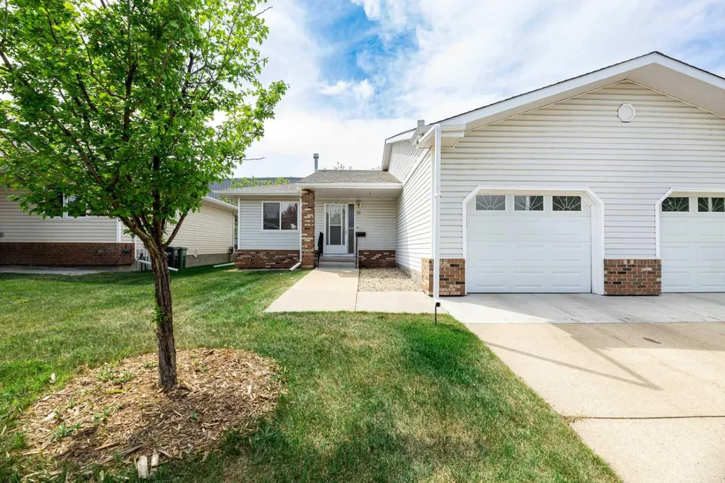 2816 Botterill Crescent Red Deer AB T4R 2H7