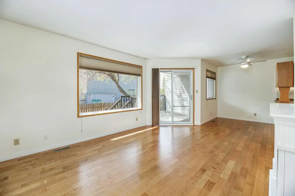 2816 Botterill Crescent Red Deer AB T4R 2H7