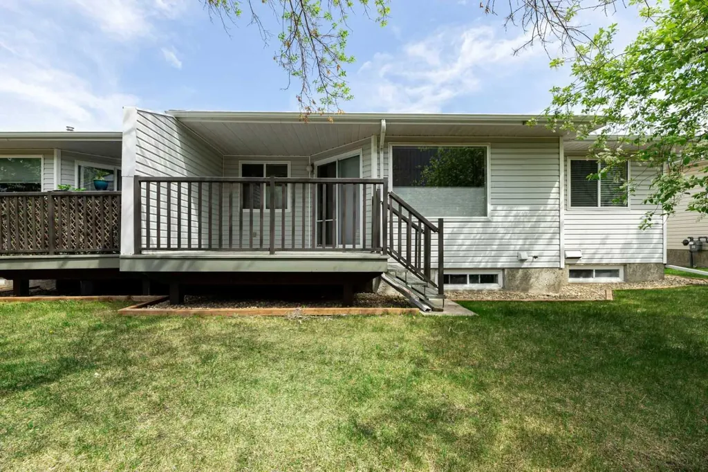 2816 Botterill Crescent Red Deer AB T4R 2H7