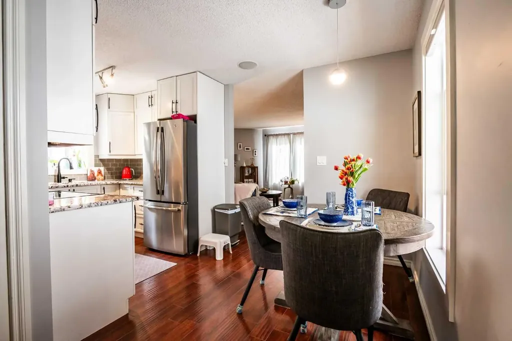6432 18a Street SE Calgary AB T2C 0N3