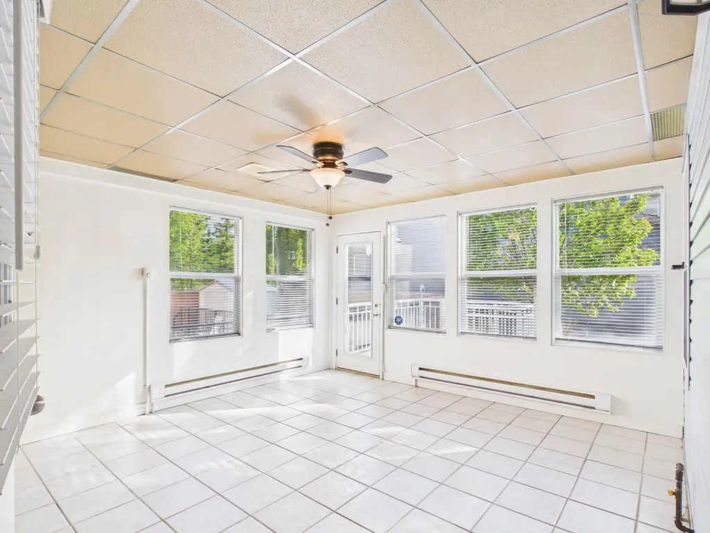 181 Panamount Hill NW Calgary AB T3K 5P5
