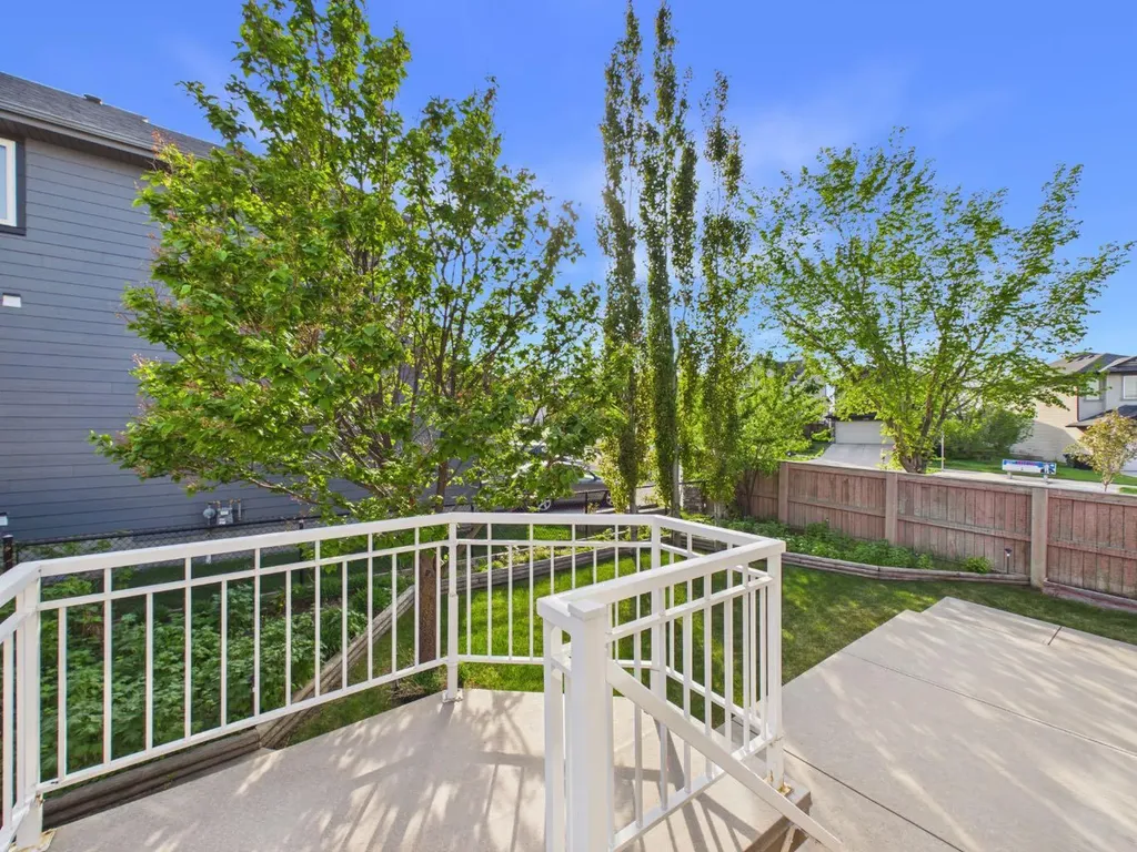181 Panamount Hill NW Calgary AB T3K 5P5