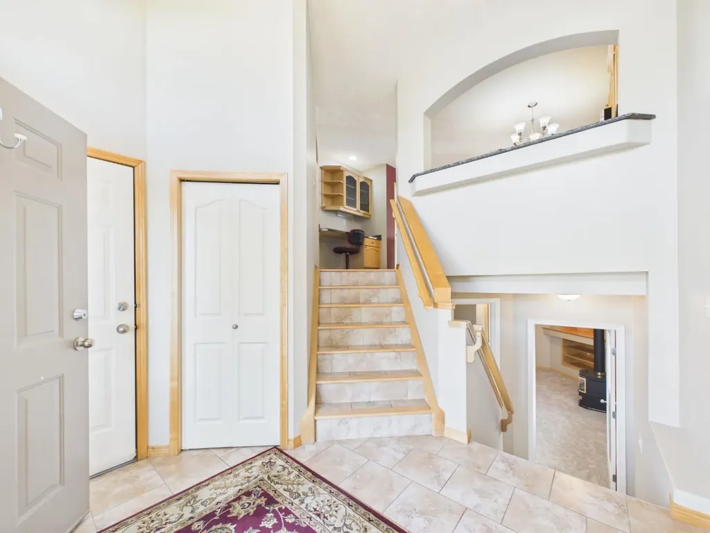 181 Panamount Hill NW Calgary AB T3K 5P5