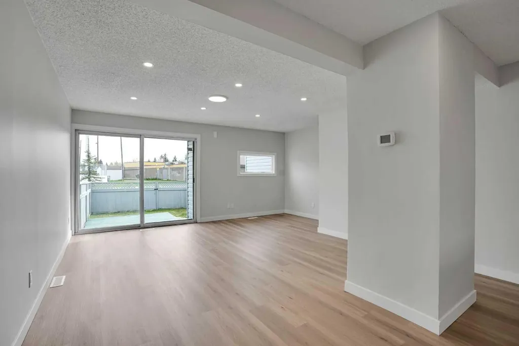 131 Templehill Drive NE Calgary AB T1Y 4T1