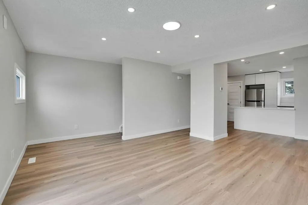 131 Templehill Drive NE Calgary AB T1Y 4T1