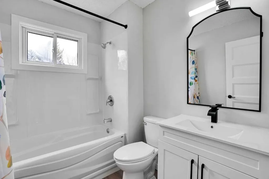 131 Templehill Drive NE Calgary AB T1Y 4T1