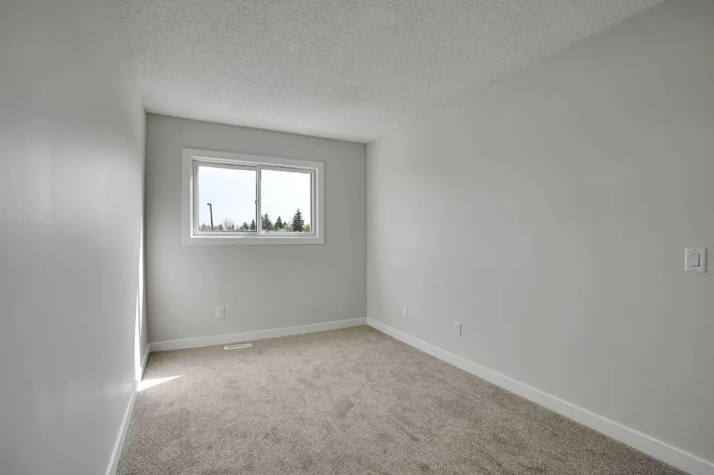 131 Templehill Drive NE Calgary AB T1Y 4T1
