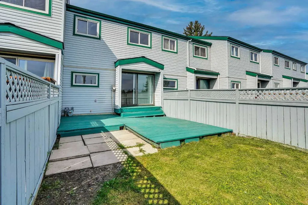 131 Templehill Drive NE Calgary AB T1Y 4T1