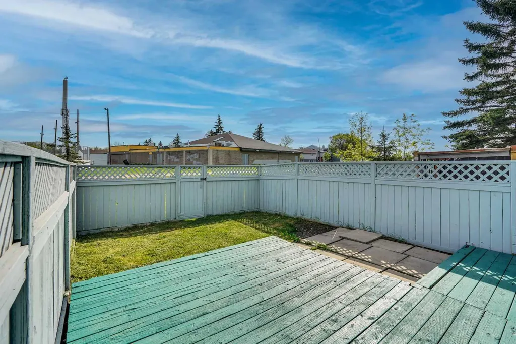 131 Templehill Drive NE Calgary AB T1Y 4T1