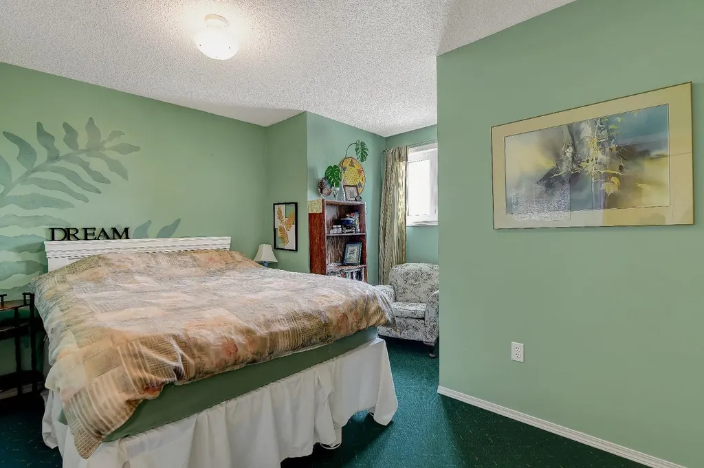 8002 103 Street Grande Prairie AB T8W 2A3
