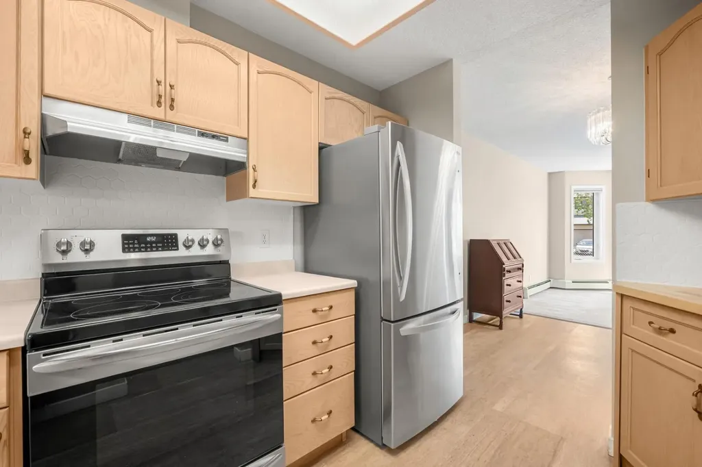 1108 Hawksbrow Point NW Calgary AB T3G 4C9