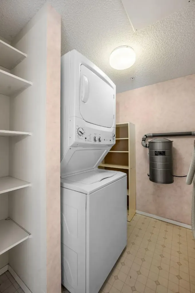 1108 Hawksbrow Point NW Calgary AB T3G 4C9