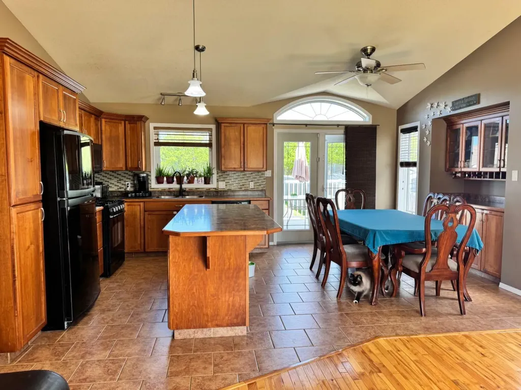 11345 110 Avenue Crescent Fairview AB T0H 1L0