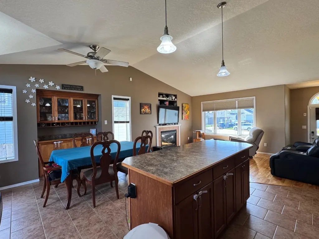11345 110 Avenue Crescent Fairview AB T0H 1L0