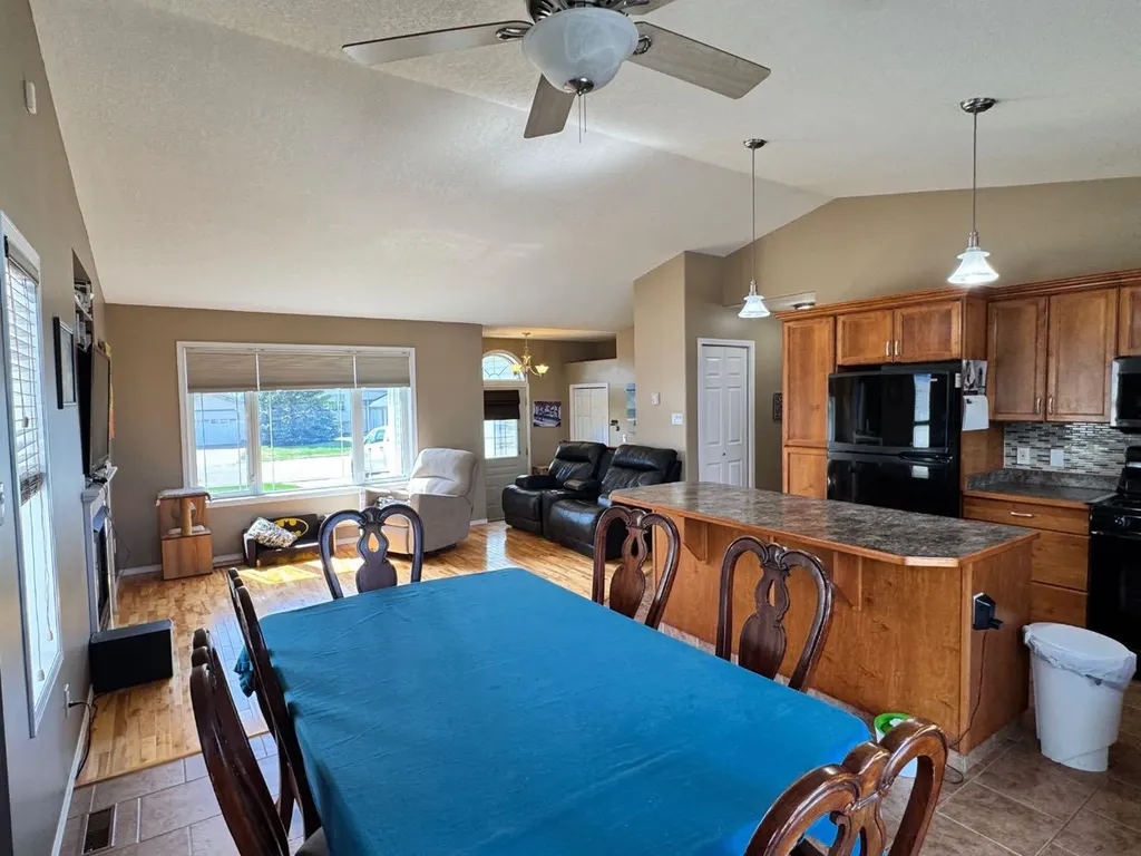 11345 110 Avenue Crescent Fairview AB T0H 1L0
