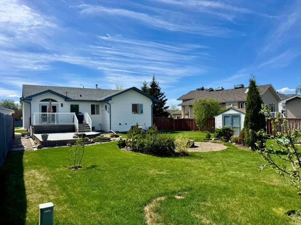 11345 110 Avenue Crescent Fairview AB T0H 1L0