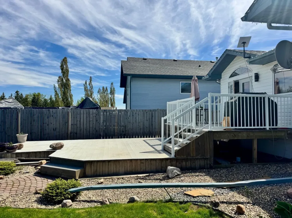 11345 110 Avenue Crescent Fairview AB T0H 1L0