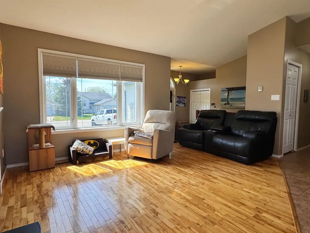 11345 110 Avenue Crescent Fairview AB T0H 1L0