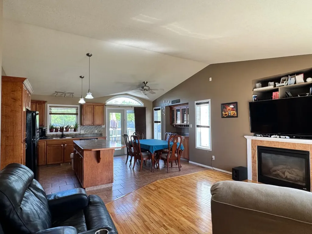 11345 110 Avenue Crescent Fairview AB T0H 1L0