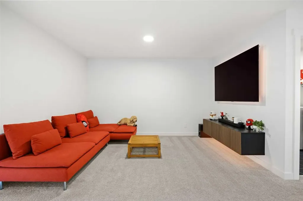 436 Belmont Park SW Calgary AB T2X 5S9