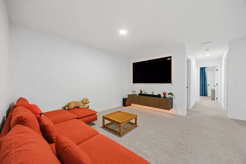 436 Belmont Park SW Calgary AB T2X 5S9