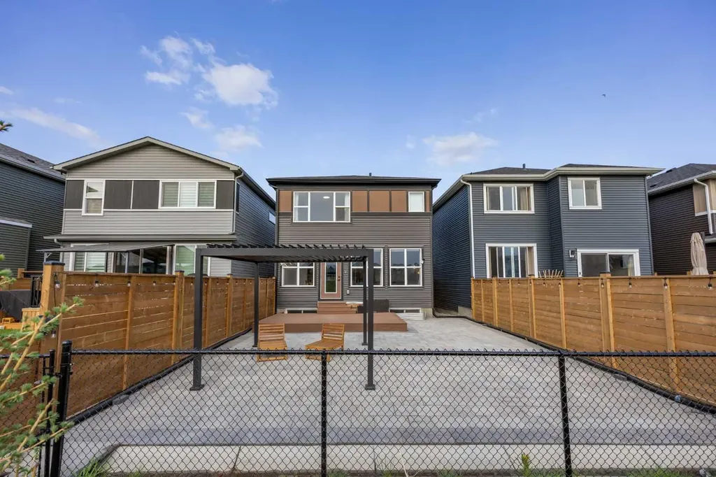 436 Belmont Park SW Calgary AB T2X 5S9