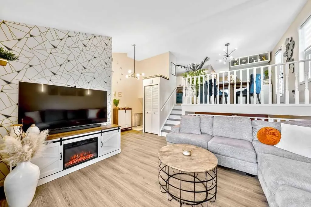 5 Shawglen Court SW Calgary AB T2Y2R1