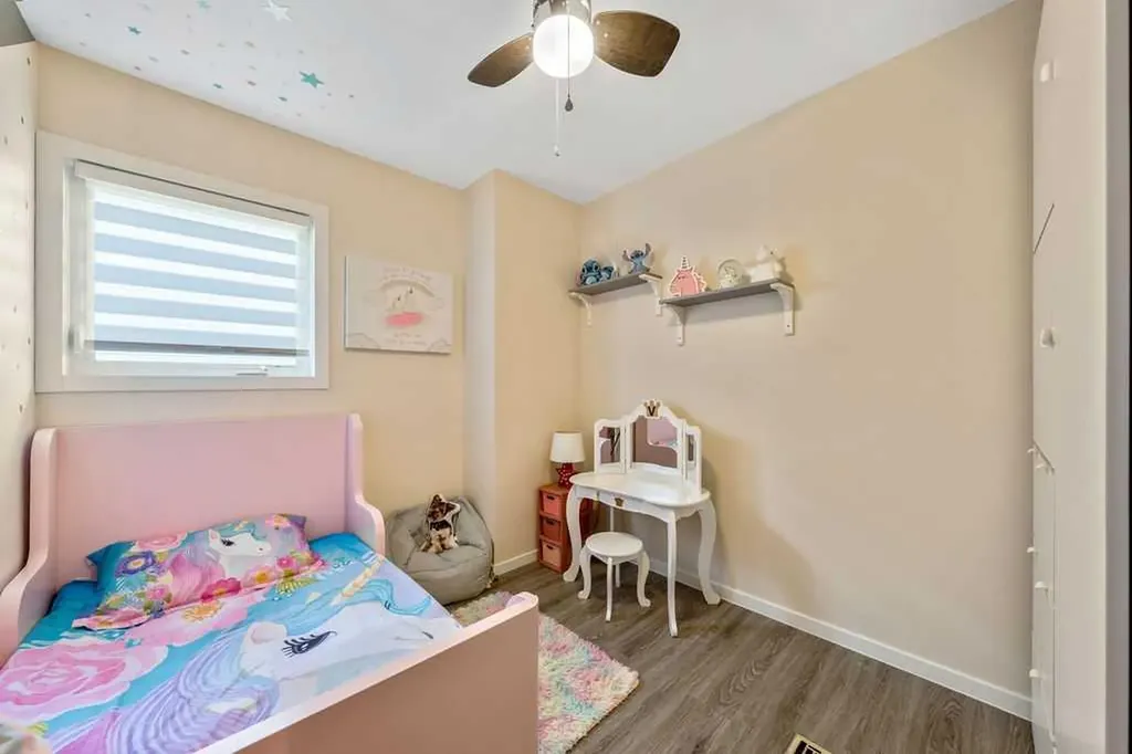 5 Shawglen Court SW Calgary AB T2Y2R1