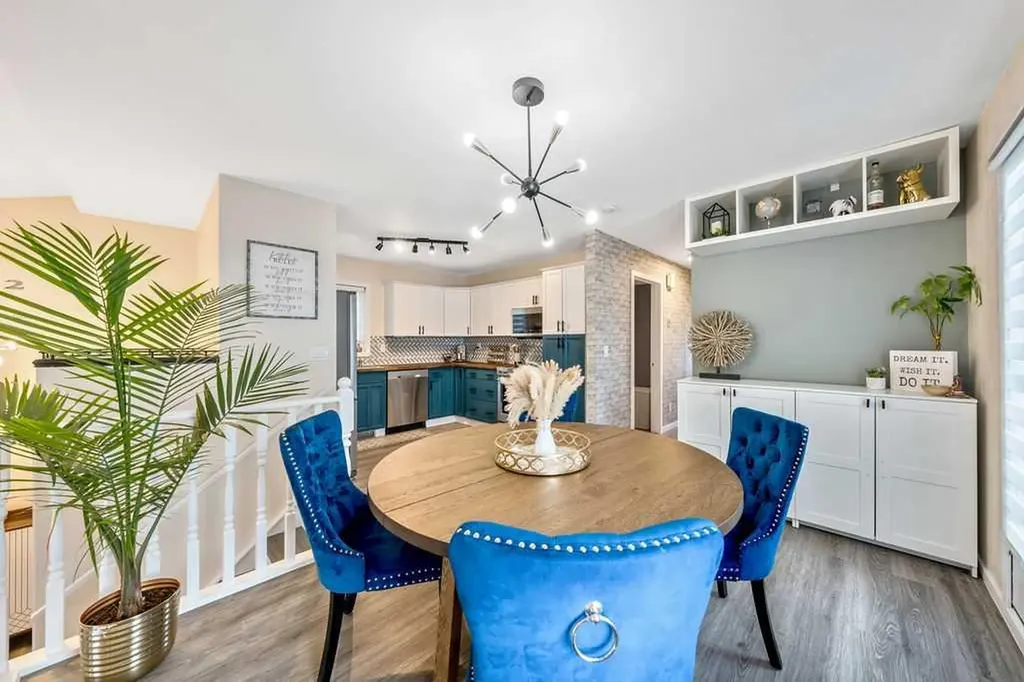 5 Shawglen Court SW Calgary AB T2Y2R1