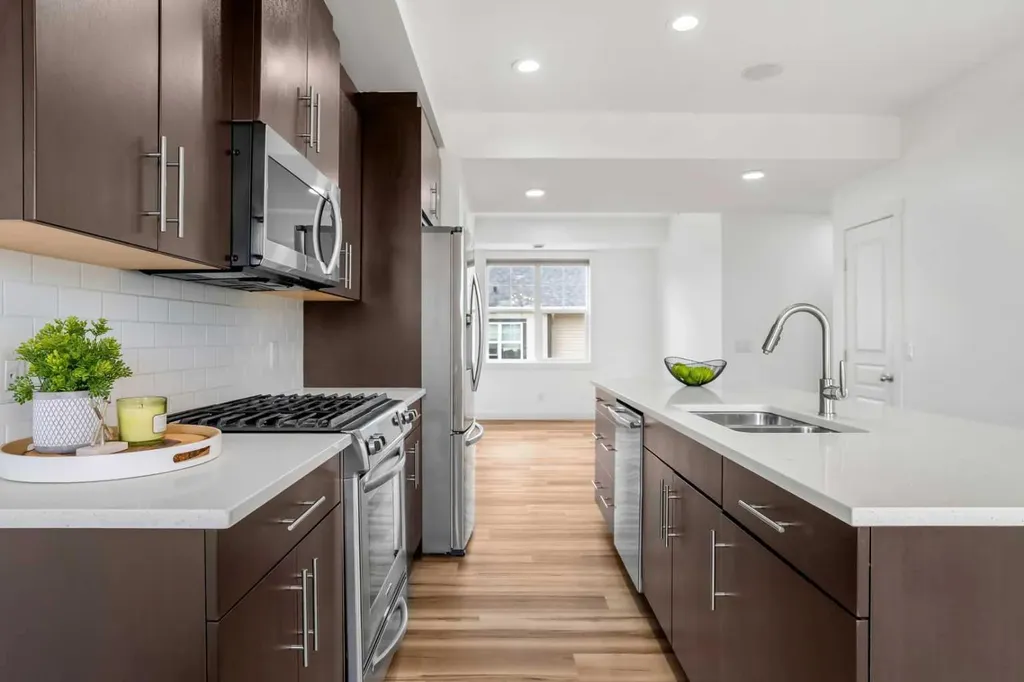 357 Mckenzie Towne Gate SE Calgary AB T2Z 1C8