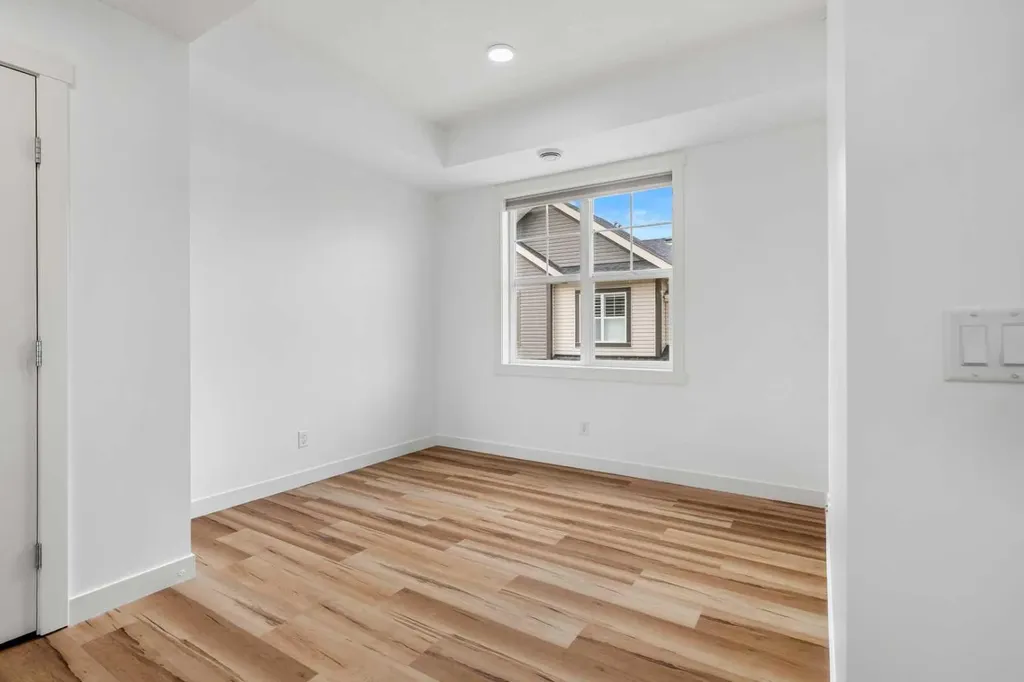 357 Mckenzie Towne Gate SE Calgary AB T2Z 1C8