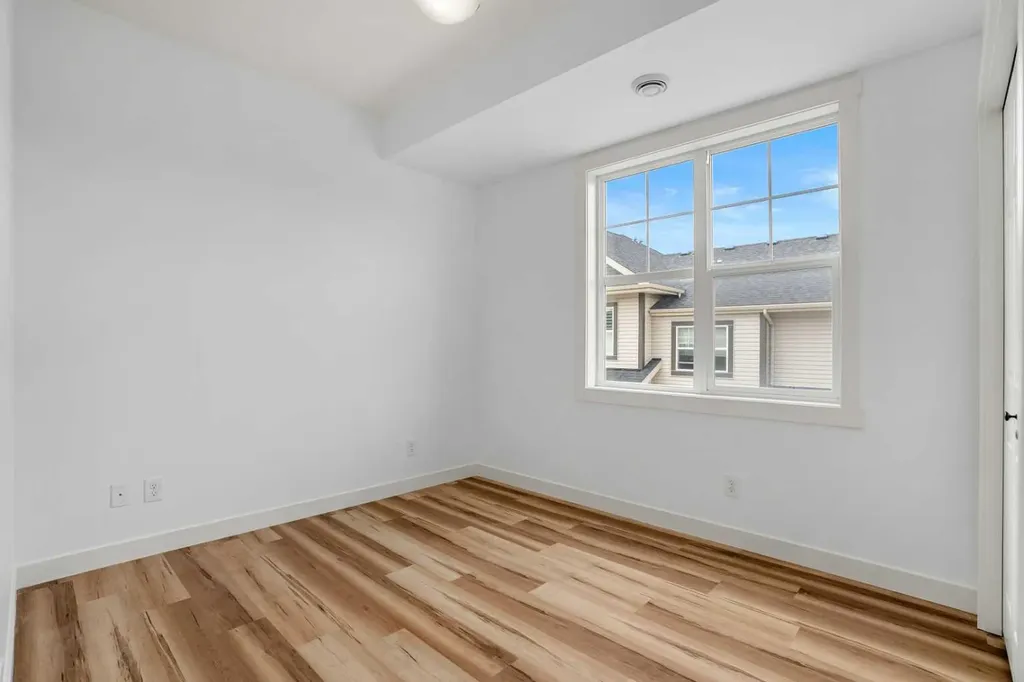 357 Mckenzie Towne Gate SE Calgary AB T2Z 1C8