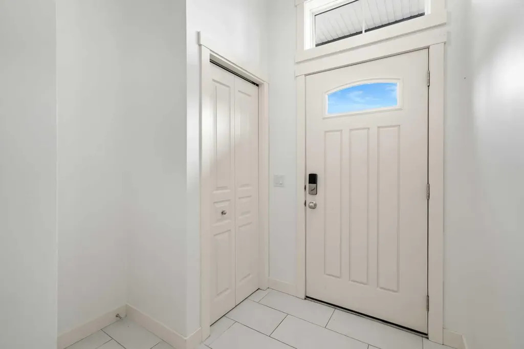 357 Mckenzie Towne Gate SE Calgary AB T2Z 1C8