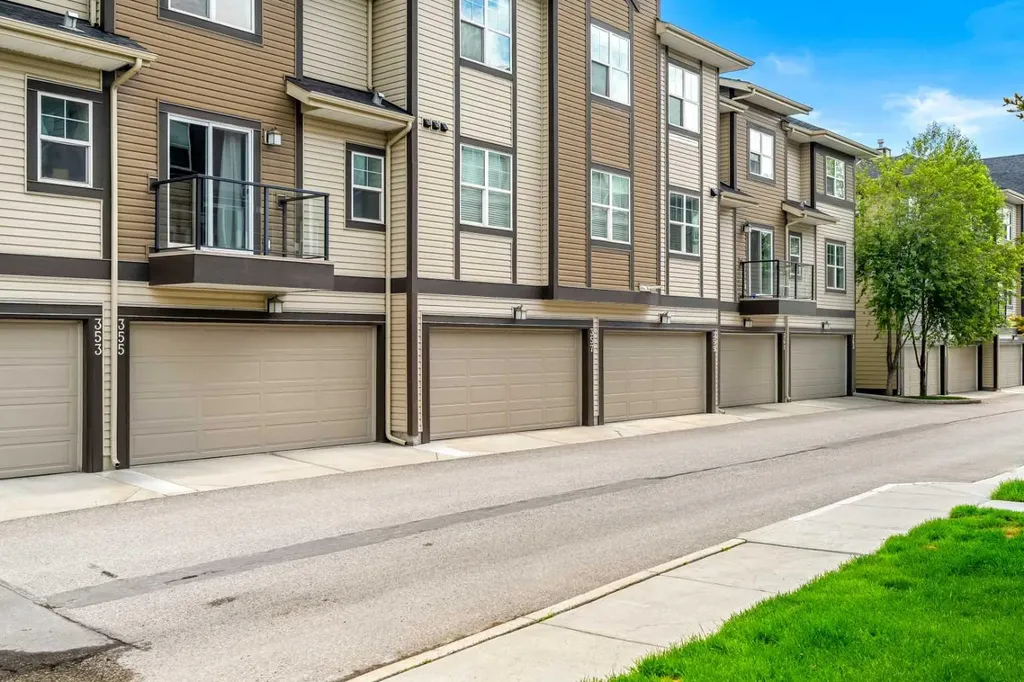 357 Mckenzie Towne Gate SE Calgary AB T2Z 1C8