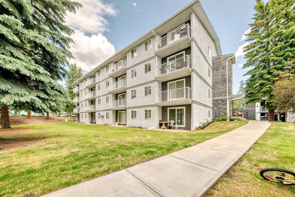 5601 Dalton Drive NW Calgary AB T3A 2E2